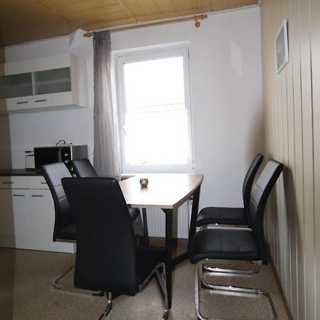 Ruhige Wohnung mit Terrasse nur 5 Minuten zur Müritz Marienfelde Exterior foto